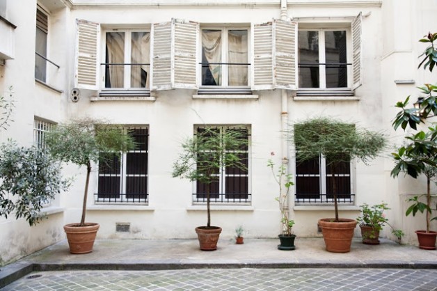 open-house-inès-de-la-fressange-decoração-parisiense-blog-carola-duarte