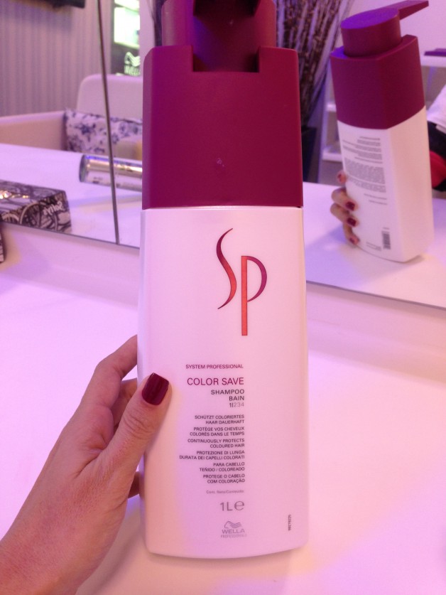 shampoo-para-quem-tem-alergia-a-tintura-sos-calm-shampoo-revlon-dia-de-beaute-no-maria-haute-coiffure-salão-de-beleza-em-ribeirão-preto-blog-carola-duarte