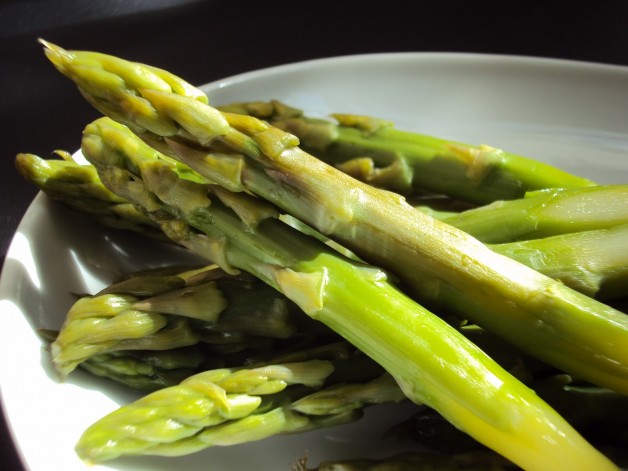 Receita Fit do Dia: macarrão sem glúten com aspargos