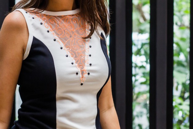 look-da-carola-conjunto-preto-e-branco-bordado-laranja-luks-moda-mineira-blog-carola-duarte