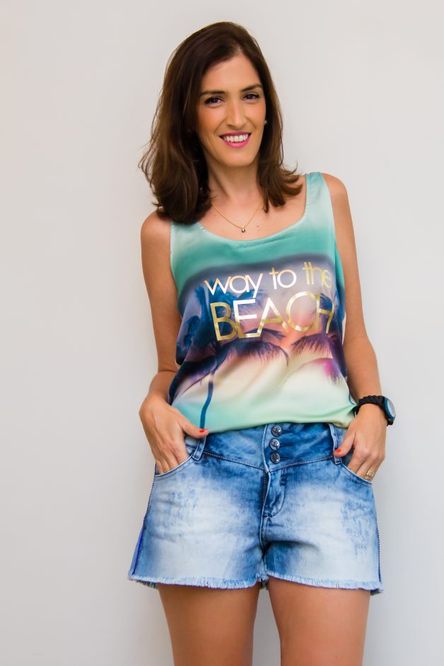Short jeans + blusa estampada, a combinação perfeita para o verão com Fetiche Modas