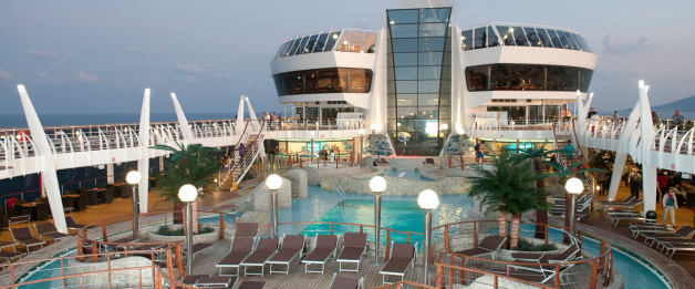 chilli-beans-fashion-cruise